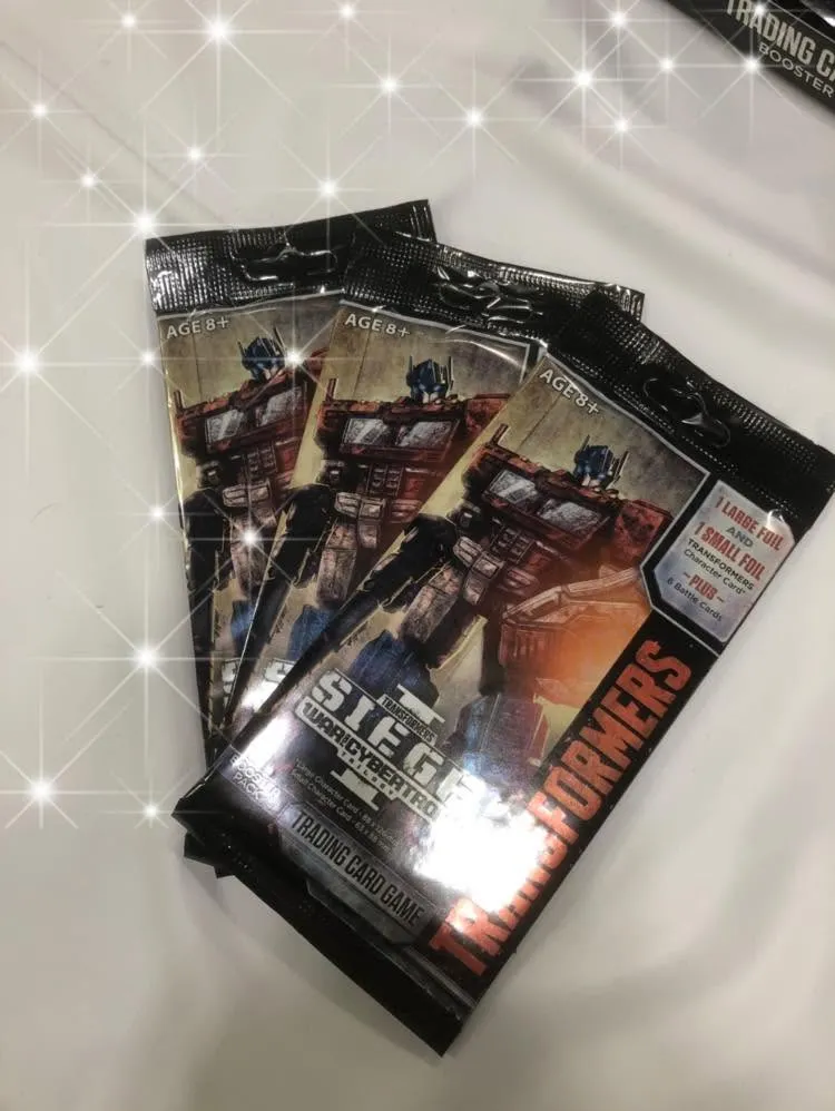 SIEGE pack participation prizes are being handed out to the players here at Origins and even under all this fluorescent lighting, they are PRETTY! 