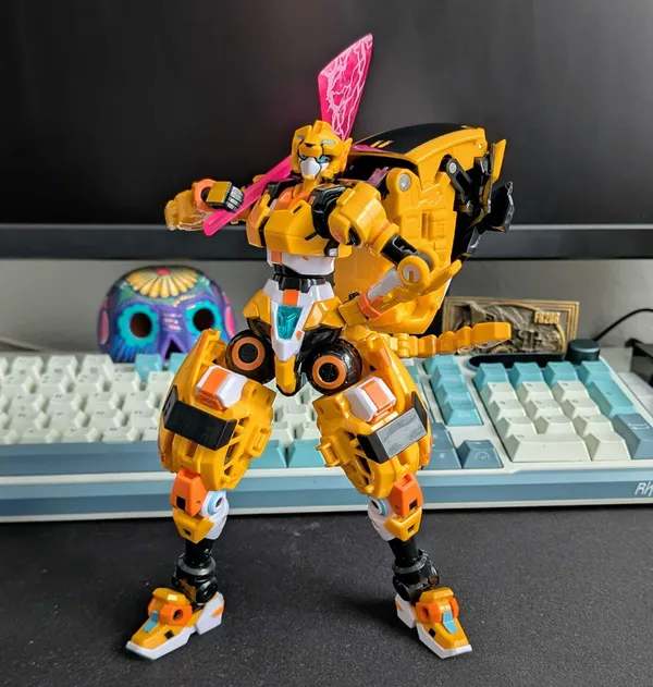 Tachy with an Energon Axe